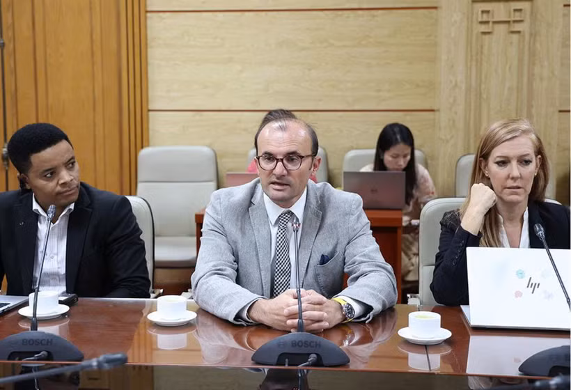 Ông Stefan Stojanovik, Quản lý Danh mục tài trợ cấp cao Quỹ Toàn cầu phát biểu. (Ảnh: T.M)