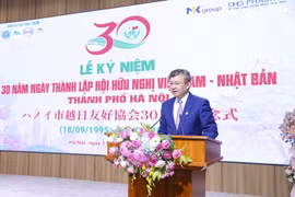 Ông Nguyễn Ngọc Kỳ, Chủ tịch Liên hiệp các tổ chức hữu nghị thành phố Hà Nội, phát biểu. (Nguồn: Tạp chí Thời đại)
