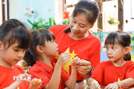 Nghị quyết 71 yêu cầu đến năm 2030 phổ cập giáo dục mầm non cho trẻ 3 - 5 tuổi. (Ảnh minh họa: Thanh Tùng/TTXVN)