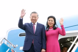 Tổng Bí thư Tô Lâm và Phu nhân rời Hà Nội, lên đường thăm Indonesia, Ban Thư ký ASEAN và Singapore. (Ảnh: Thống Nhất/TTXVN)