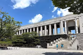 Bảo tàng Lịch sử chiến tranh Hàn Quốc (War Memorial of Korea) nằm tại quận Yongsan, thủ đô Seoul, là một trong những công trình văn hóa-lịch sử quân sự lớn nhất của Hàn Quốc. (Ảnh: Nhật Hưng/TTXVN)