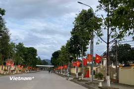 Cùng với người dân cả nước hân hoan chào mừng Tết Độc lập 2/9, đồng bào miền núi phía Tây tỉnh Nghệ An cũng tổ chức nhiều hoạt động văn hóa, văn nghệ, thể thao vui chơi, giao lưu trong những ngày nghỉ lễ. (Nguồn: Vietnam+)