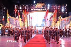 Lễ hội Côn Sơn, Kiếp Bạc mùa Thu năm 2026 diễn ra từ ngày 26/9 đến ngày 4/10/2026 với nhiều hoạt động phong phú, kết hợp giữa nghi lễ truyền thống, tưởng niệm các bậc tiền nhân, biểu diễn văn hóa nghệ thuật, trải nghiệm di sản, quảng bá du lịch, làng nghề, sản phẩm đặc trưng của Hải Phòng và xúc tiến thương mại. (Ảnh: Mạnh Minh/TTXVN)