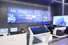 Trung tâm hợp tác đổi mới trí tuệ nhân tạo Trung Quốc-ASEAN tích hợp sâu sắc công nghệ tương lai. (Ảnh: Công Tuyên/TTXVN)