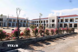 Khối tiểu học trường liên cấp ở xã Hương Khê đã hoàn thành. (Ảnh: Công Tường/TTXVN)