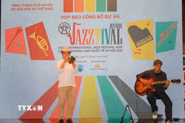 Các nghệ sỹ biểu diễn tại chương trình công bố dự án Liên hoan Nhạc Jazz quốc tế Hà Nội 2026 (Hanoi Jazztival 2026). (Ảnh: Khánh Hòa/TTXVN)