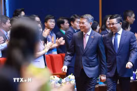 Thủ tướng Lê Minh Hưng dự Lễ công bố sản phẩm đạt Thương hiệu quốc gia Việt Nam lần thứ 10 - năm 2026. (Ảnh: Dương Giang/TTXVN)