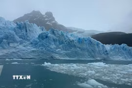 Sông băng Spegazzini nằm ở khu vực biên giới giữa Argentina và Chile. (Ảnh: Diệu Hương/TTXVN)