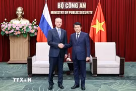 Đại tướng Lương Tam Quang, Bộ trưởng Bộ Công an tiếp Trợ lý Tổng thống, Chủ tịch Hội đồng Biển Liên bang Nga Nikolai Patrushev. (Ảnh: Phạm Kiên/TTXVN)