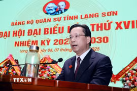 Bí thư Tỉnh ủy, Bí thư Đảng ủy Quân sự tỉnh Lạng Sơn Hoàng Văn Nghiệm phát biểu tại Đại hội. (Ảnh: Văn Đạt/TTXVN)