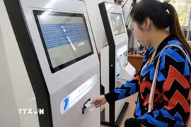 Mô hình “Công khai thủ tục hành chính số” được Ủy ban Nhân dân tỉnh Lâm Đồng triển khai trên 124 xã, phường, đặc khu của địa phương. (Ảnh: Nguyễn Dũng/TTXVN)