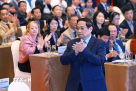 Thủ tướng Phạm Minh Chính dự Diễn đàn Logistics Việt Nam năm 2025. (Ảnh: Dương Giang/TTXVN)