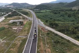 Cao tốc Vân Phong-Nha Trang. (Ảnh: Đặng Tuấn/TTXVN)