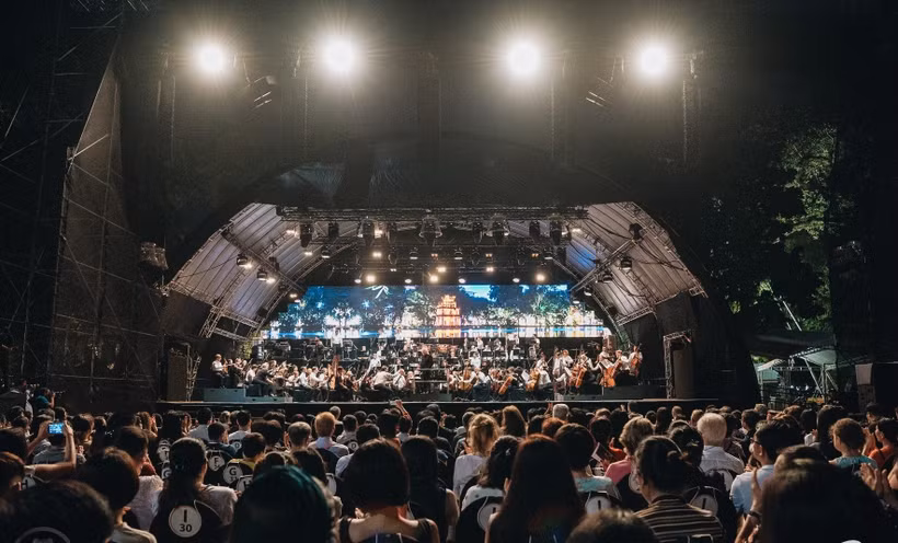 Vietnam Airlines Classic-Hanoi Concert 2019 được tổ chức tại không gian mở ngoài trời. (Ảnh: PV/Vietnam+)