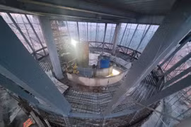 Tổng công ty Quản lý bay Việt Nam đã hoàn thành công tác đổ sàn tầng mái cabin tháp kiểm soát không lưu Sân bay Long Thành. (Ảnh: PV/Vietnam+)