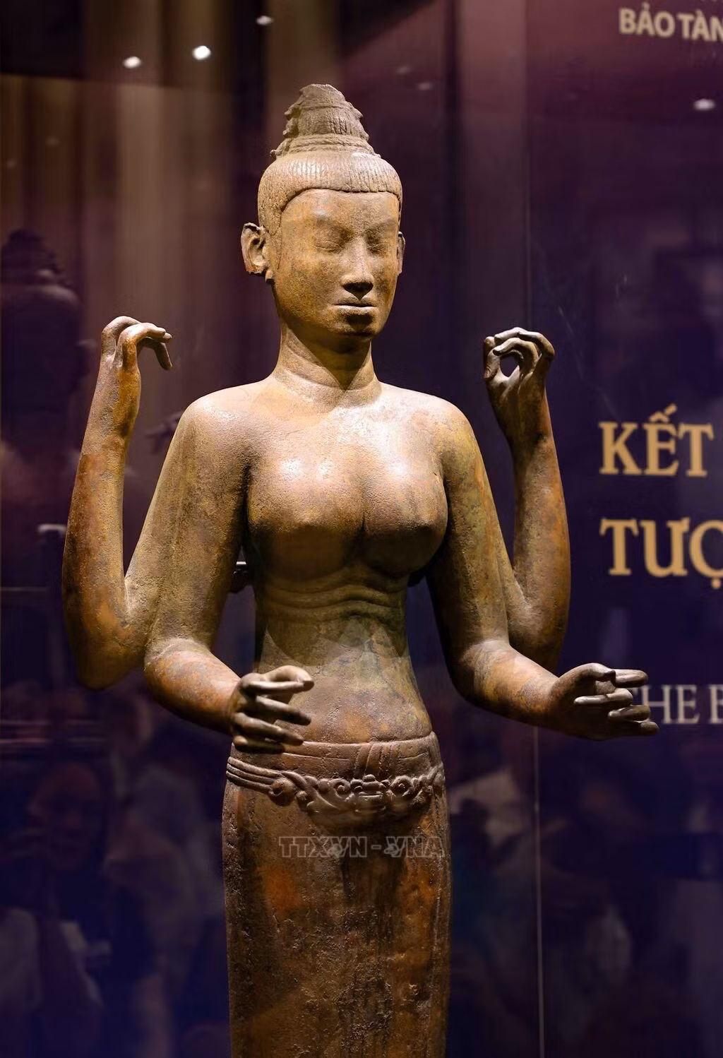 165133-tuong-dong-nu-than-durga-anh-thanh-tung-ttxvn.jpg