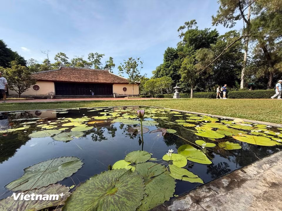 Không gian cổ kính, duyên dáng trong khuôn viên chùa. (Ảnh: Thái Hà/Vietnam+)