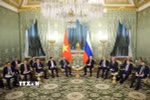 Tổng Bí thư Tô Lâm hội đàm hẹp với Tổng thống Nga Vladimir Putin. (Ảnh: Thống Nhất/TTXVN)