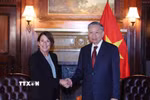 Tổng Bí thư, Chủ tịch nước Tô Lâm tiếp bà Sarah A. Soule, Hiệu trưởng Trường kinh doanh Stanford, thuộc Đại học Stanford. (Ảnh: Thống Nhất/TTXVN)