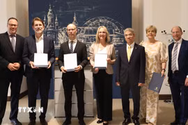 Lễ ký Ý định thư thành lập German Vietnam Hub tại Toà thị chính thành phố Leipzig. (Ảnh: Thu Hằng/TTXVN)