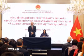 Tổng Bí thư, Chủ tịch nước Tô Lâm và Phu nhân gặp đại diện cộng đồng người Việt Nam tại châu Âu