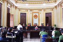Một phiên tòa hình sự tại Tòa án nhân dân Thành phố Hồ Chí Minh. (Ảnh: Hồng Đạt/TTXVN)