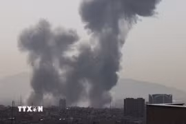 Khói bốc lên sau một vụ nổ ở thủ đô Tehran, Iran ngày 28/2/2026. (Ảnh: The Times of Israel/TTXVN)