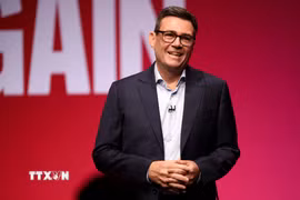 Thủ tướng Anh Andy Burnham phát biểu tại đại hội của Công đảng ở Liverpool, ngày 29/9/2026. (Ảnh: THX/TTXVN phát)