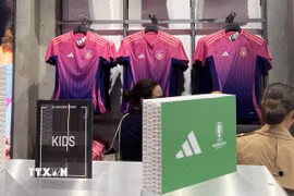 Một cửa hàng của Adidas. (Ảnh: Phương Hoa/TTXVN)