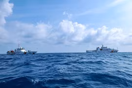 Các tàu Cảnh sát biển Việt Nam thực hiện nhiệm vụ chống IUU trên thực địa. (Ảnh: Đức Tĩnh)