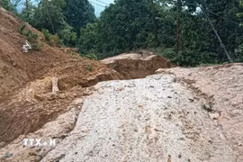 Nhiều tuyến đường trên địa bàn tỉnh Lào Cai bị sạt lở. (Ảnh: TTXVN phát)