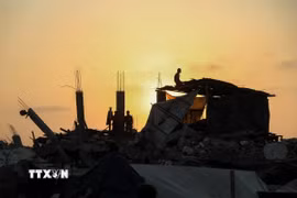 Cảnh tàn phá do xung đột tại khu vực Sheikh Radwan, Gaza. (Ảnh: THX/TTXVN)