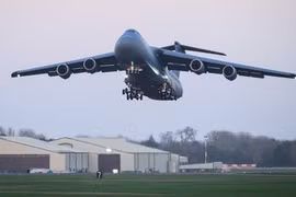 Máy bay vận tải quân sự cỡ lớn C-5 Galaxy. (Ảnh: Getty images)
