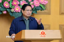 Thủ tướng Phạm Minh Chính chỉ đạo triển khai biện pháp ứng phó, khắc phục hậu quả thiên tai tại khu vực miền Trung. (Ảnh: Dương Giang/TTXVN)