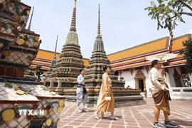 Khách du lịch tại Bangkok, Thái Lan. (Ảnh: THX/TTXVN)
