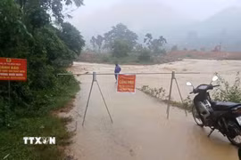 Một điểm ngập sâu tại xã Bát Mọt. (Ảnh: TTXVN/ phát)