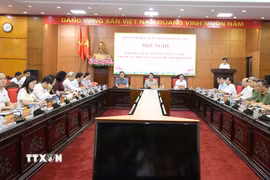 Hội nghị Đại biểu Quốc hội tiếp xúc cử tri. (Ảnh: Thế Duyệt/TTXVN)