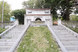 Ngôi đền được xây dựng từ lâu đời, bên cạnh chùa Thiên Thư, trên mảnh đất vốn là nhà riêng của Thái sư Lê Văn Thịnh. (Ảnh: Cổng Thông tin điện tử tỉnh Bắc Ninh)