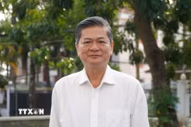 Ông Nguyễn Văn Định, Bí thư Đảng ủy, Chủ tịch HĐND xã Đốc Binh Kiều (Đồng Tháp), góp ý về phát triển nguồn nhân lực. (Ảnh: Nhựt An/TTXVN)