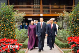 Chủ tịch nước Lương Cường tham quan Khu di tích Chủ tịch Hồ Chí Minh trong Phủ Chủ tịch. (Ảnh: Lâm Khánh/TTXVN)