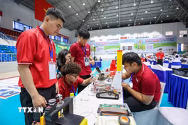 Tỉnh Tây Ninh đã tổ chức nhiều cuộc thi, chương trình trải nghiệm sáng tạo khoa học trong trường học. (Ảnh: Giang Phương/TTXVN)