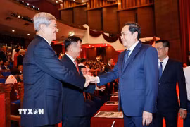 Chủ tịch Quốc hội Trần Thanh Mẫn với đại biểu dự Lễ kỷ niệm. (Ảnh: Doãn Tấn/TTXVN)