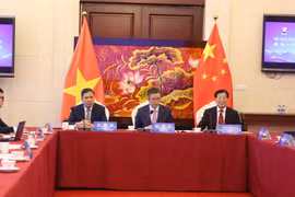 Đại sứ Việt Nam tại Trung Quốc Phạm Thanh Bình (giữa) phát biểu khai mạc Hội thảo. (Ảnh: Hải Yến/TTXVN)