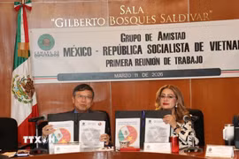 Lễ ký kết chương trình nghị sự hợp tác nghị viện Việt Nam-Mexico. (Ảnh: Phi Hùng/TTXVN)
