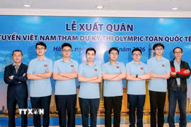 Đội tuyển quốc gia Việt Nam gồm 6 học sinh tham gia kỳ thi IMO 2026 đã mang về 2 huy chương Vàng, 3 huy chương Bạc và 1 huy chương Đồng. (Ảnh: TTXVN phát)