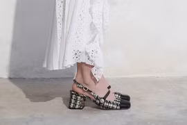 (Ảnh: charleskeith)