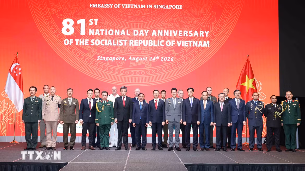 Thường trực Ban Bí thư Trần Cẩm Tú cùng các đại biểu dự Lễ kỷ niệm. (Ảnh: Phương Hoa/TTXVN)