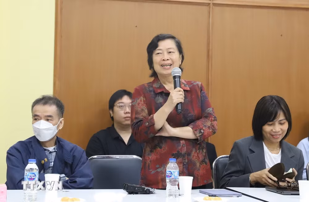 ttxvn-gop-y-du-thao-van-kien-dai-hoi-14-2.jpg