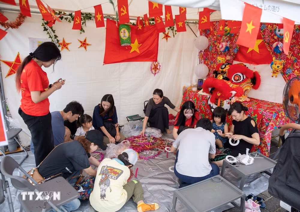 ttxvn-le-hoi-viet-nam-tai-nhat-ban-2.jpg