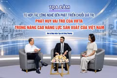 Các chuyên gia tham gia thảo luận tại tọa đàm “Từ hợp tác công nghệ đến phát triển chuỗi giá trị: Phát huy vai trò của VIFTA trong nâng cao năng lực sản xuất của Việt Nam”. (Ảnh: PV/Vietnam+)